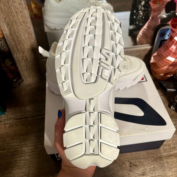 Triple White Fila Disruptor 2 - US W's 7, M's 5.5, Kid's 5.5 - Picture 5 of 6